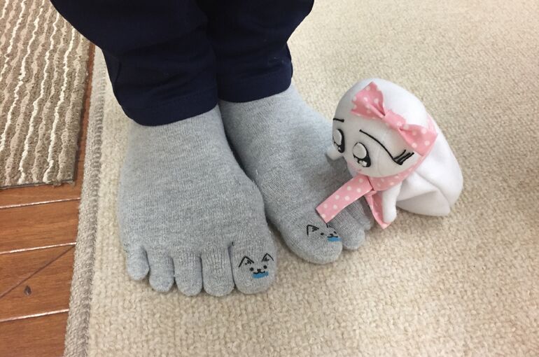 墨田区の鍼灸院、肩こり・腰痛治療のポプリ鍼灸院から【猫の靴下】♪　～インスタグラムPCバージョン～